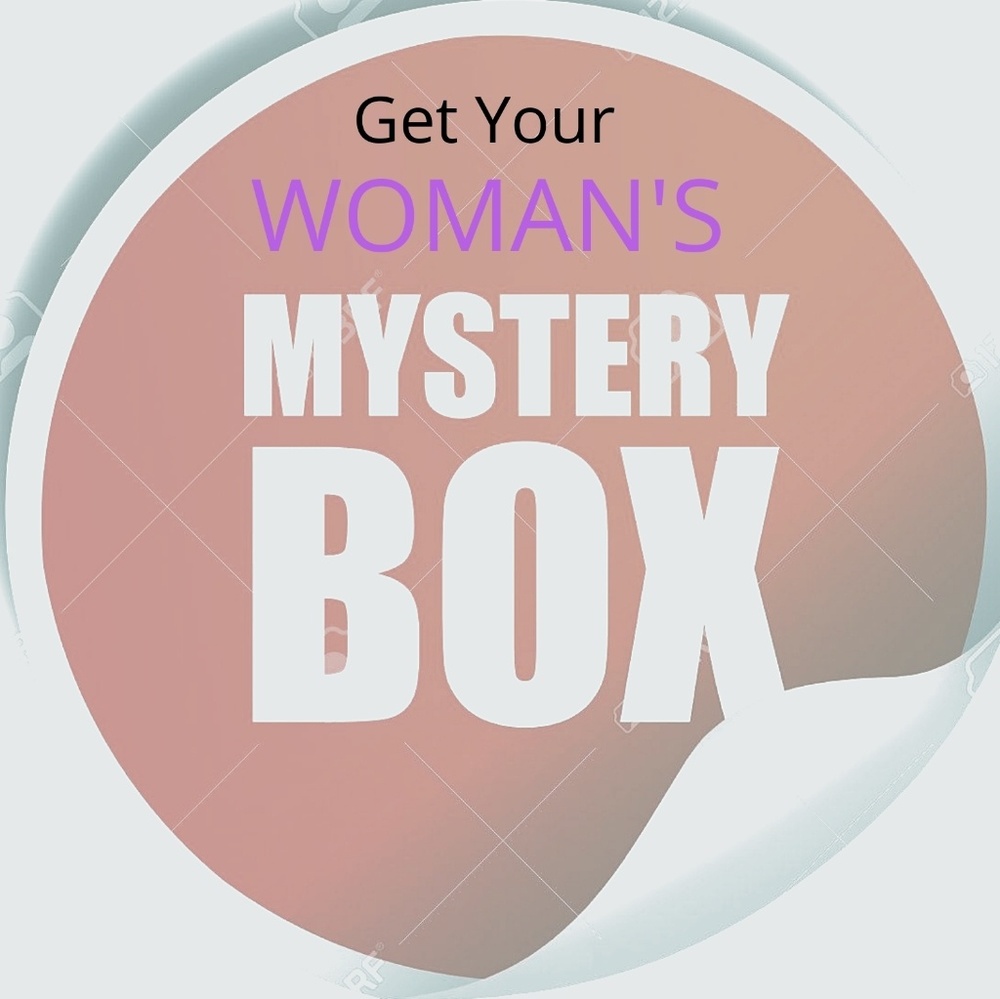 🔍Woman's Mystery Box🔎 Up to 10 Woman's Items & 1 Accessory Size XXL/2X